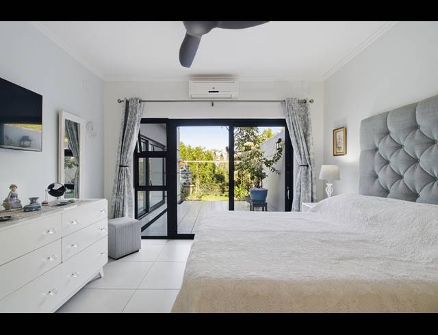 4 BEDROOM APARTMENT FOR SALE IN PALM LAKES ESTATE